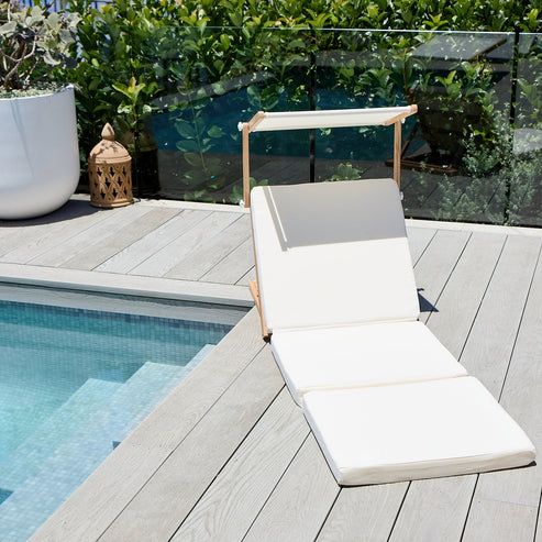 Pool House Daybed